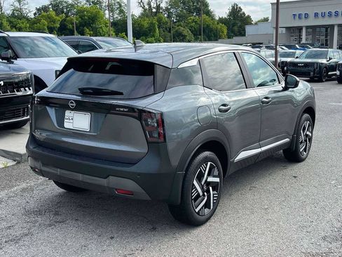 Used 2025 Nissan Kicks SV FWD image 25