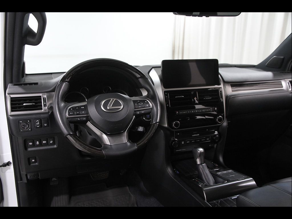 Used 2022 Lexus GX 460 Premium w/ Premium Package AWD/4WD image 6