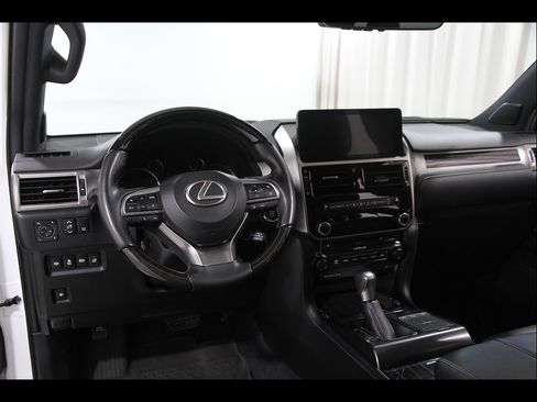 Used 2022 Lexus GX 460 Premium w/ Premium Package AWD/4WD image 6