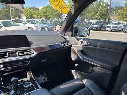 Used 2019 BMW X5 xDrive40i w/ Convenience Package AWD/4WD image 55