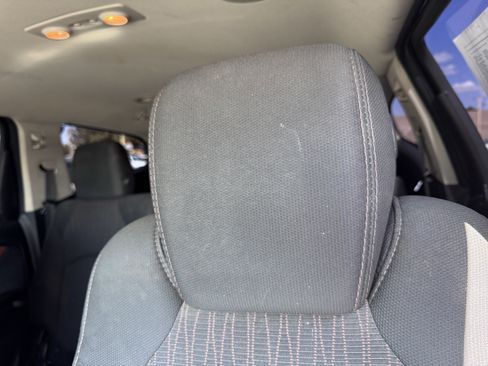 Used 2016 Chevrolet Traverse LT AWD/4WD image 14