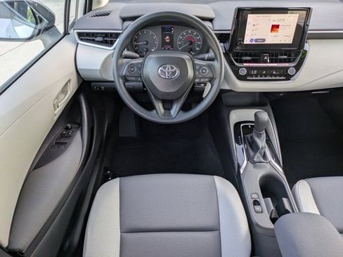 Used 2025 Toyota Corolla LE image 13