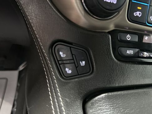 Used 2019 GMC Yukon Denali w/ Denali Ultimate Package AWD/4WD image 19