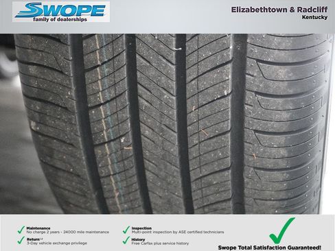 Certified 2025 Hyundai Elantra Limited image 30