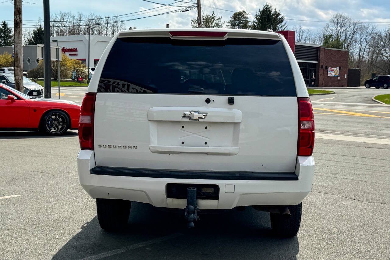 Used 2007 Chevrolet Suburban 2500 LT AWD/4WD image 5