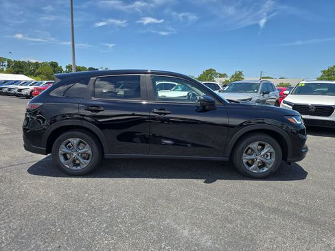 New 2026 Honda HR-V LX image 3