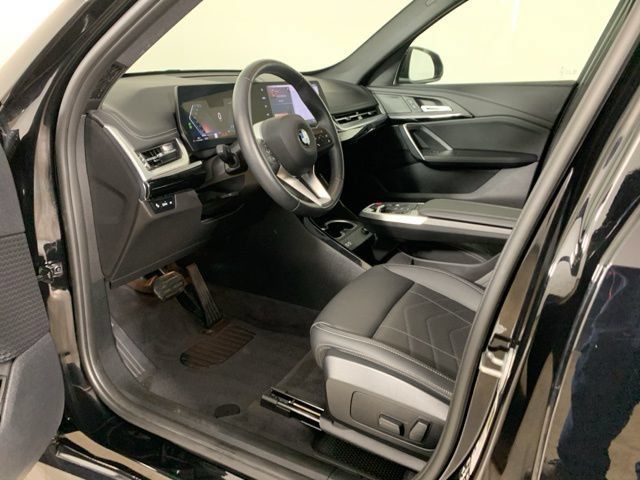 Used 2025 BMW X1 xDrive28i AWD/4WD image 29