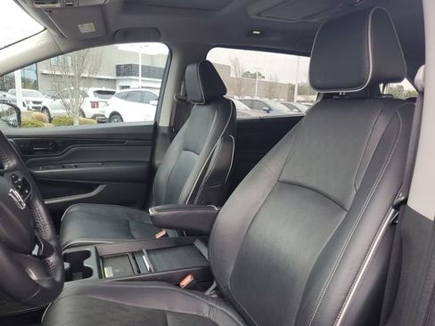 Used 2022 Honda Odyssey Elite image 16