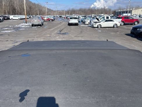 Used 2018 Jeep Wrangler Sport image 13