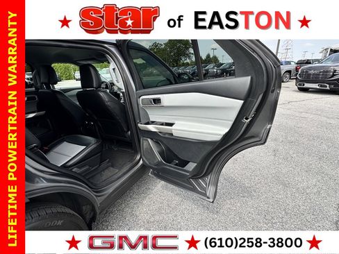 Used 2022 Ford Explorer XLT w/ Equipment Group 202A image 13