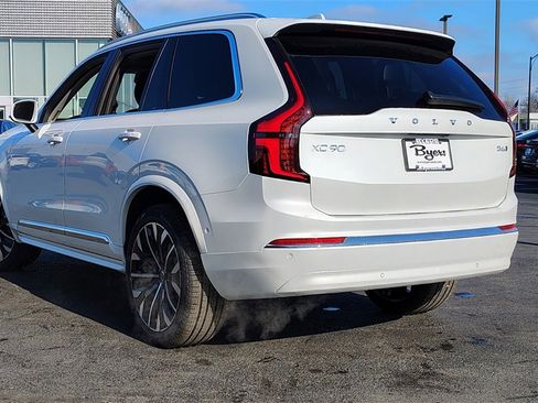 New 2026 Volvo XC90 B6 Plus image 4