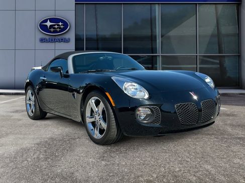 Used 2007 Pontiac Solstice GXP w/ Premium Package image 2