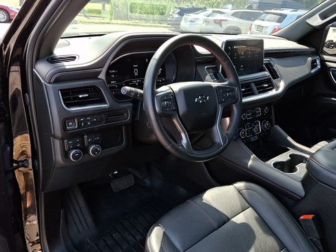 Certified 2024 Chevrolet Suburban RST w/ Luxury Package AWD/4WD image 26