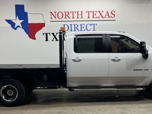 Used 2023 Chevrolet Silverado 3500 LT w/ Convenience Package image 13