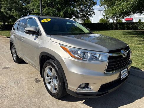 Used 2016 Toyota Highlander Limited AWD/4WD image 1
