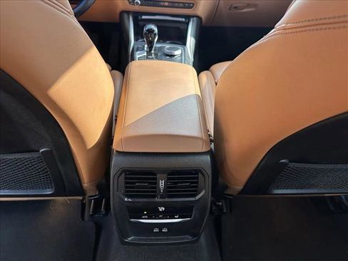 Used 2022 BMW 330i Sedan w/ Driving Assistance Package RWD image 25