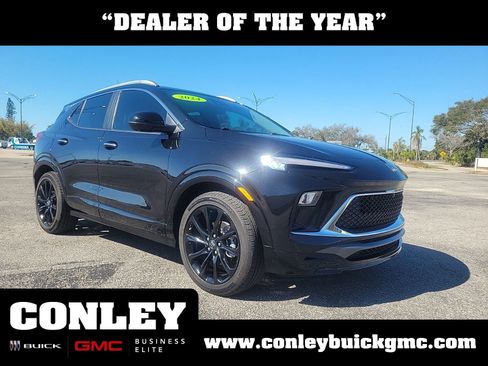 Used 2024 Buick Encore GX Sport Touring w/ Experience Buick Package image 1