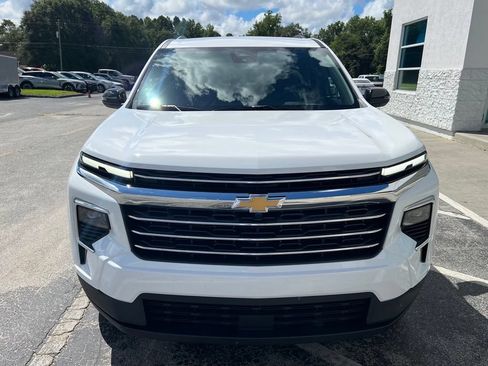 New 2027 Chevrolet Traverse LT FWD image 5