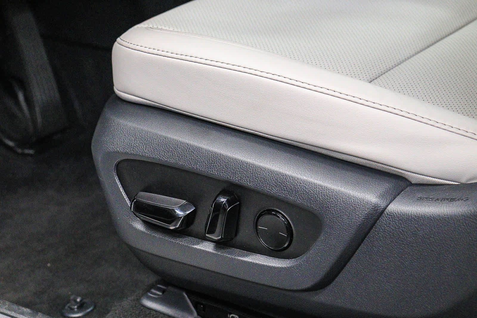 Used 2025 Lexus RX 350 Premium w/ Convenience Package FWD image 21