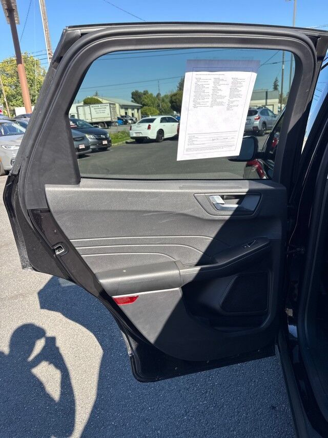 Used 2022 Ford Escape SEL AWD/4WD image 10