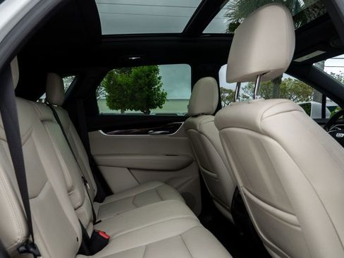 Used 2018 Cadillac XT5 Premium Luxury image 27