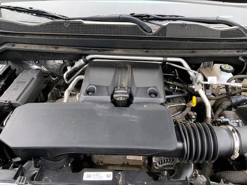 Used 2024 Chevrolet Colorado Trail Boss w/ Advanced Trailering Package AWD/4WD image 32