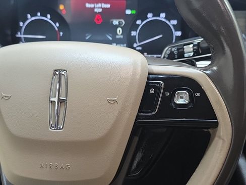 Used 2021 Lincoln Corsair Standard image 21