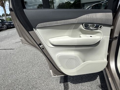 Used 2024 Volvo XC90 T8 Plus w/ Protection Package Premier image 37