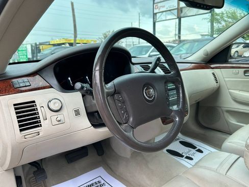 Used 2007 Cadillac DTS Luxury I FWD image 11