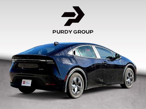 Used 2025 Toyota Prius Plug-In Hybrid FWD image 8