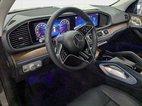 New 2025 Mercedes-Benz GLE 350 4MATIC image 3