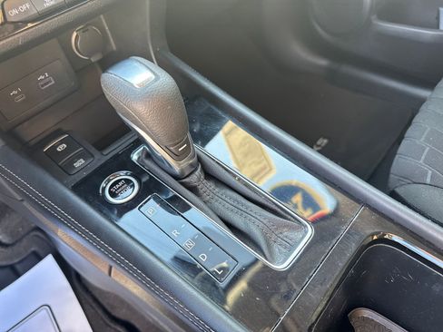 Used 2021 Nissan Kicks SV FWD image 20