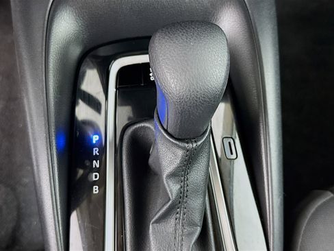 Used 2023 Toyota Corolla LE image 19