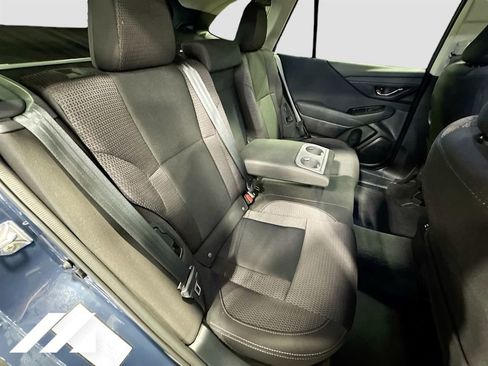 Used 2025 Subaru Outback Premium AWD/4WD image 30