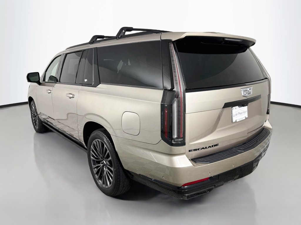 Used 2025 Cadillac Escalade ESV Sport Platinum w/ LPO, Floor Liner Package AWD/4WD image 3