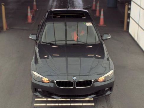 Used 2013 BMW 328i Sedan RWD image 2