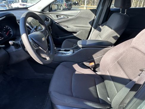 Used 2024 Chevrolet Malibu LS image 7