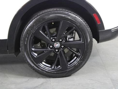 Used 2022 Buick Envision Essence w/ Sport Touring Package FWD image 14