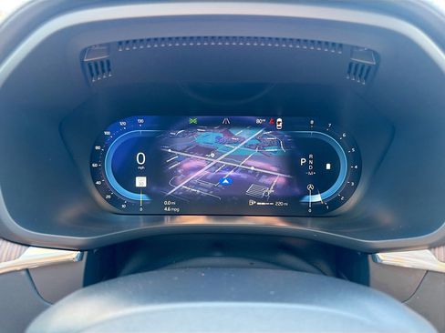 Used 2023 Volvo XC60 B5 Ultimate w/ Climate Package image 39