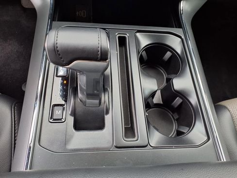 New 2025 Ford F150 Lariat w/ Equipment Group 501A Mid image 14