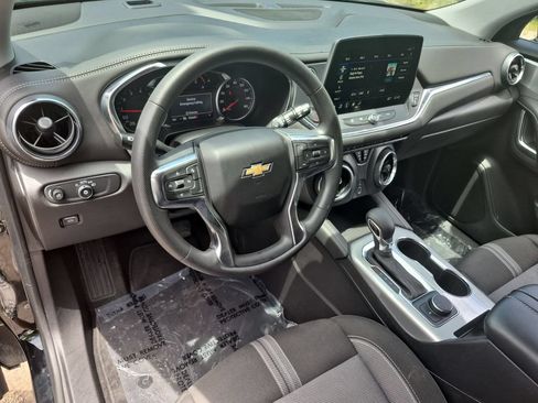 Used 2025 Chevrolet Blazer LT FWD image 15