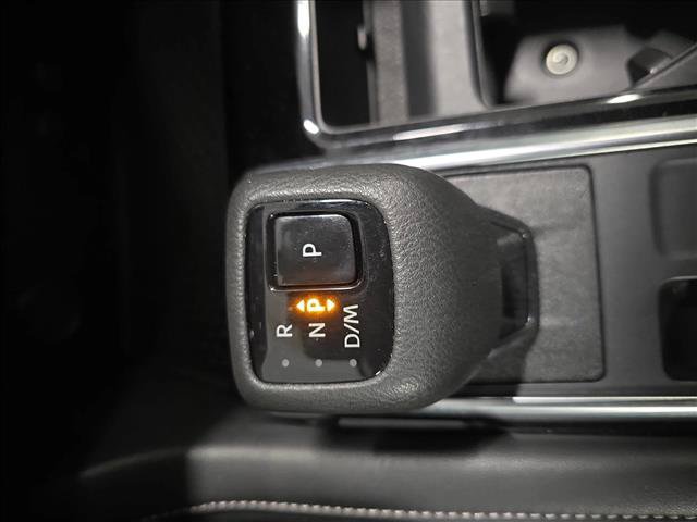 Used 2025 Nissan Pathfinder SV AWD/4WD image 25
