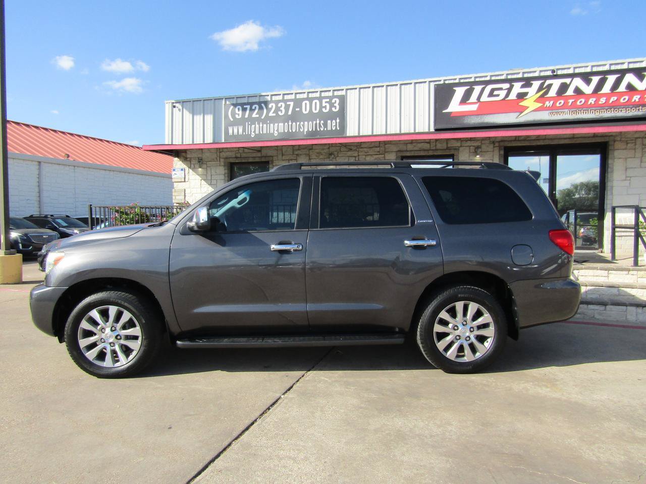 Used 2015 Toyota Sequoia Limited RWD image 2