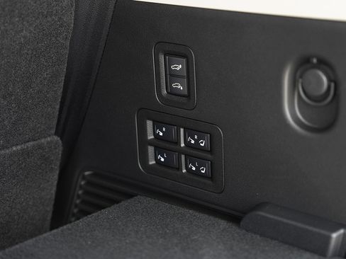 New 2025 INFINITI QX80 Sensory image 40