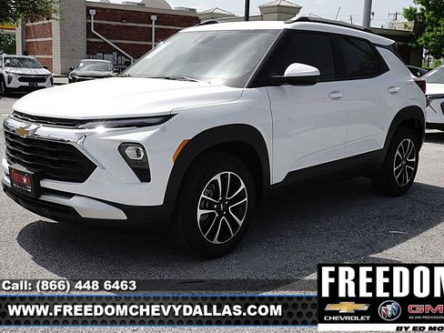 New 2026 Chevrolet TrailBlazer LT w/ Driver Confidence Package image 3