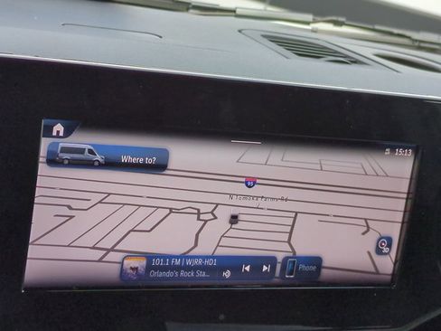 Used 2025 Mercedes-Benz Sprinter 2500 image 21