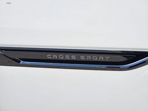 Used 2021 Volkswagen Atlas Cross Sport SE FWD image 29