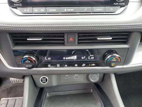 Certified 2023 Nissan Rogue SV FWD image 26