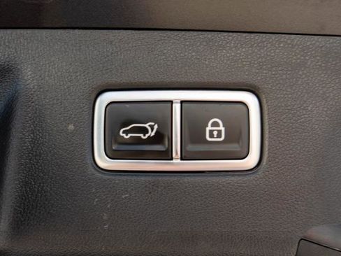 Certified 2024 Kia Sorento SX Prestige image 36