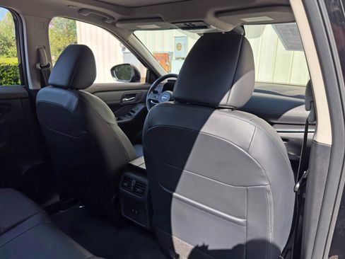 Used 2023 Nissan Rogue SV w/ SV Premium B Package AWD/4WD image 34